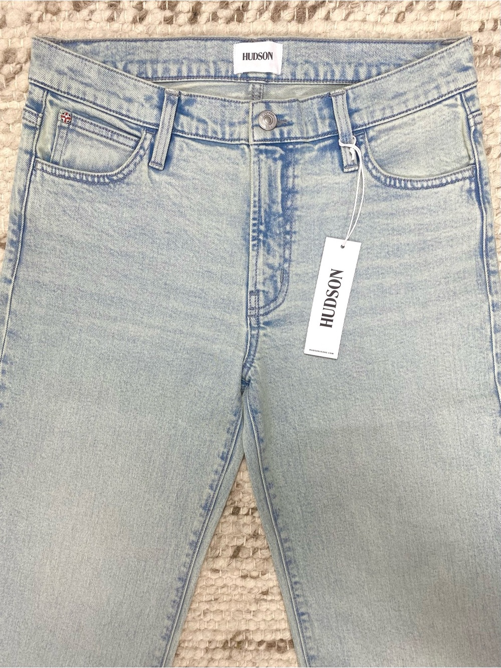 Hudson NWT Rosalie Wide Leg Jeans in Matilda Light Wash, Size 27 - Picture 3 of 10